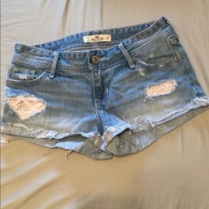 Hollister Jean Shorts w/lace (size 0)